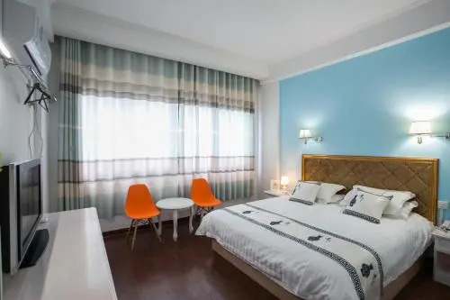 Shaoxing Anhui Hotel (Luxun Hometown Store)