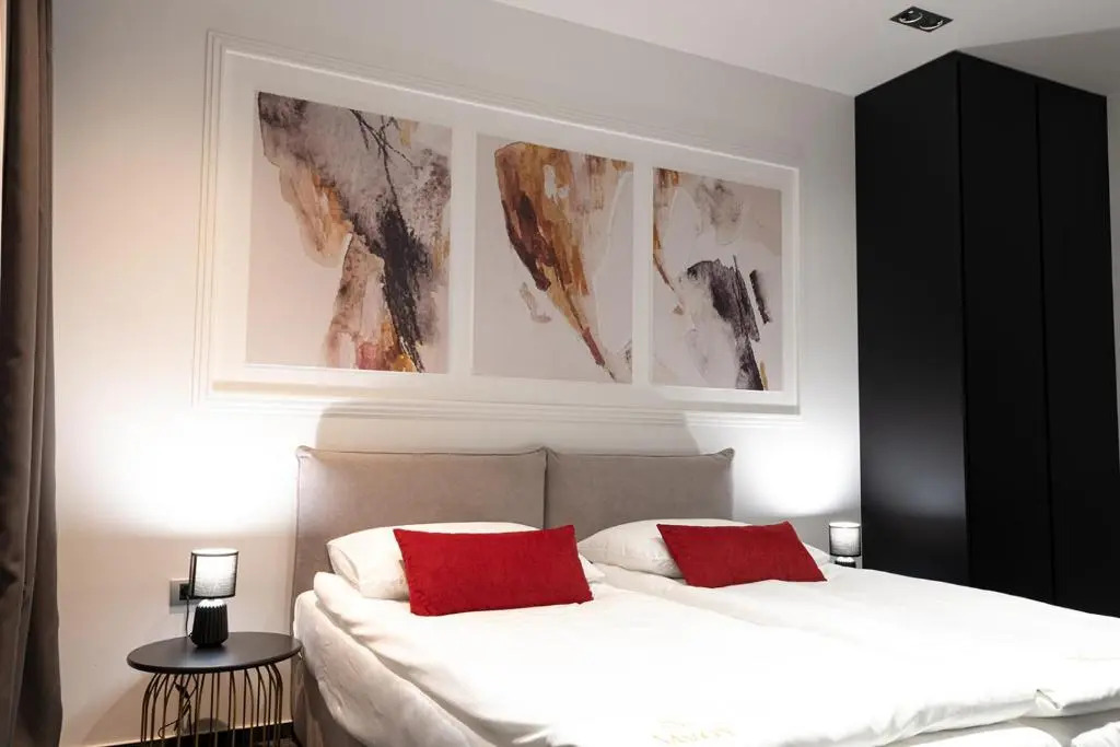 SAVOY residence
