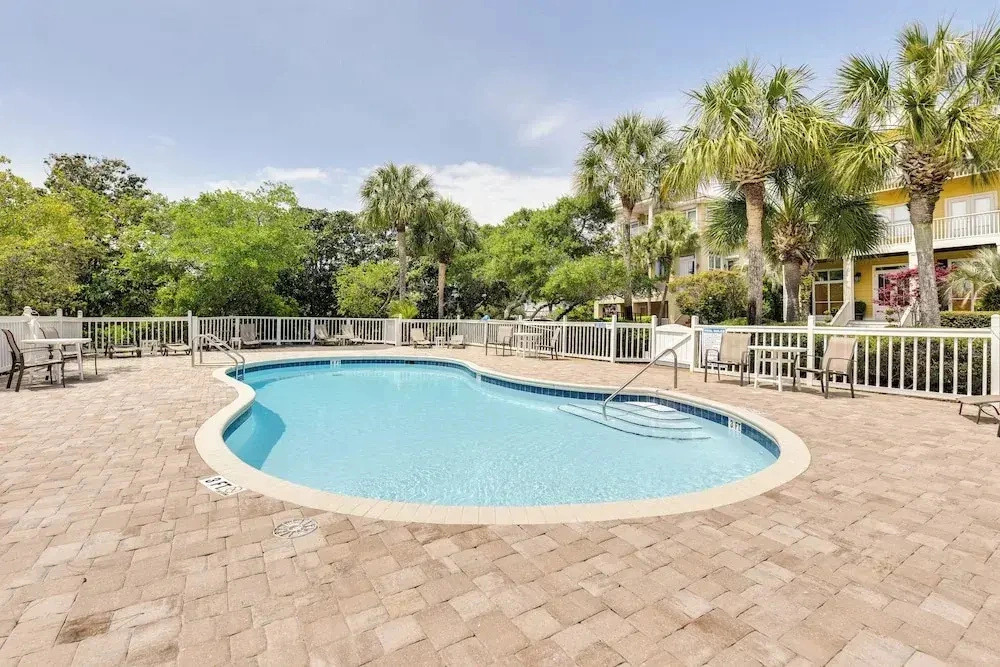 Walk to Gulf: Charming Santa Rosa Beach Duplex