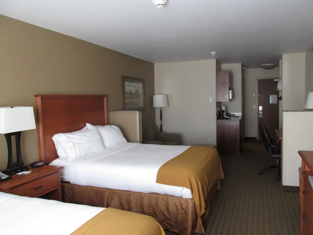 Holiday Inn Express & Suites Sioux Falls Southwest by IHG