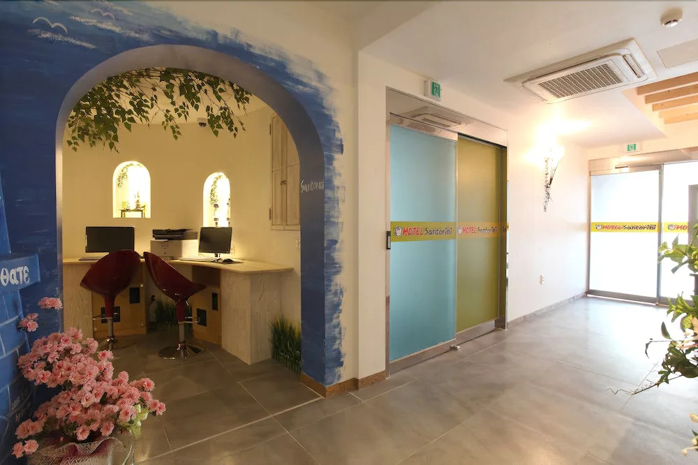 Santorini Motel