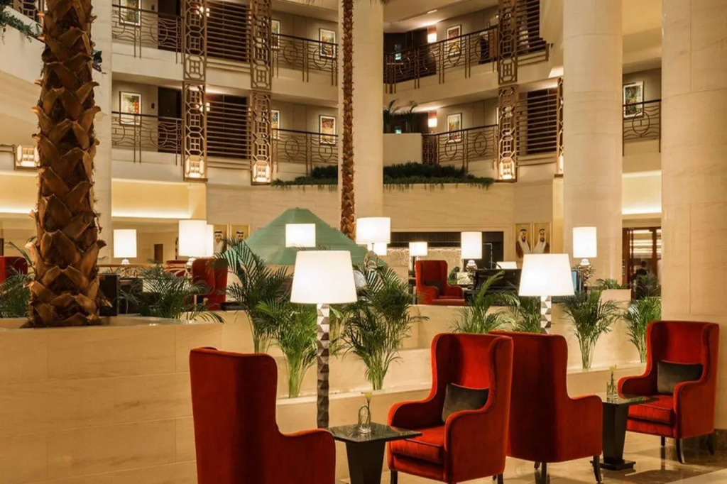 Sheraton Dubai Creek Hotel & Towers
