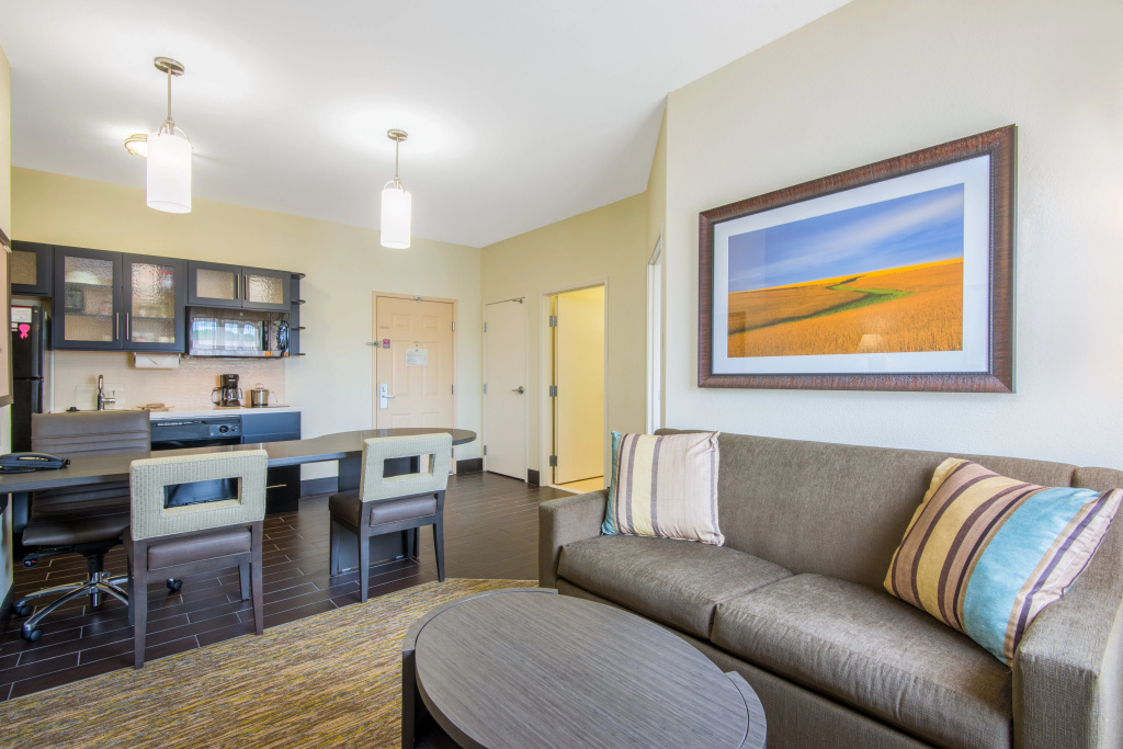 Candlewood Suites Jefferson City