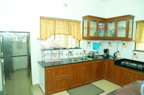 Manavalan House