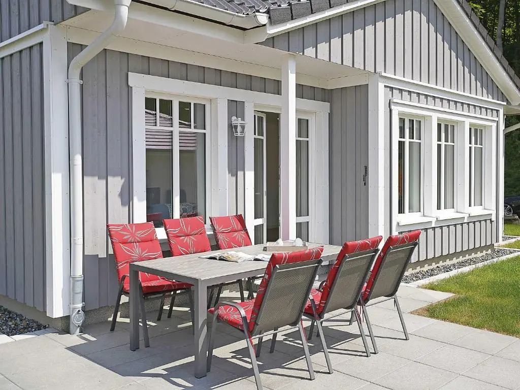 Haus "Strandlust" F408 über zwei Etagen mit Kamin, Terrasse, Garten