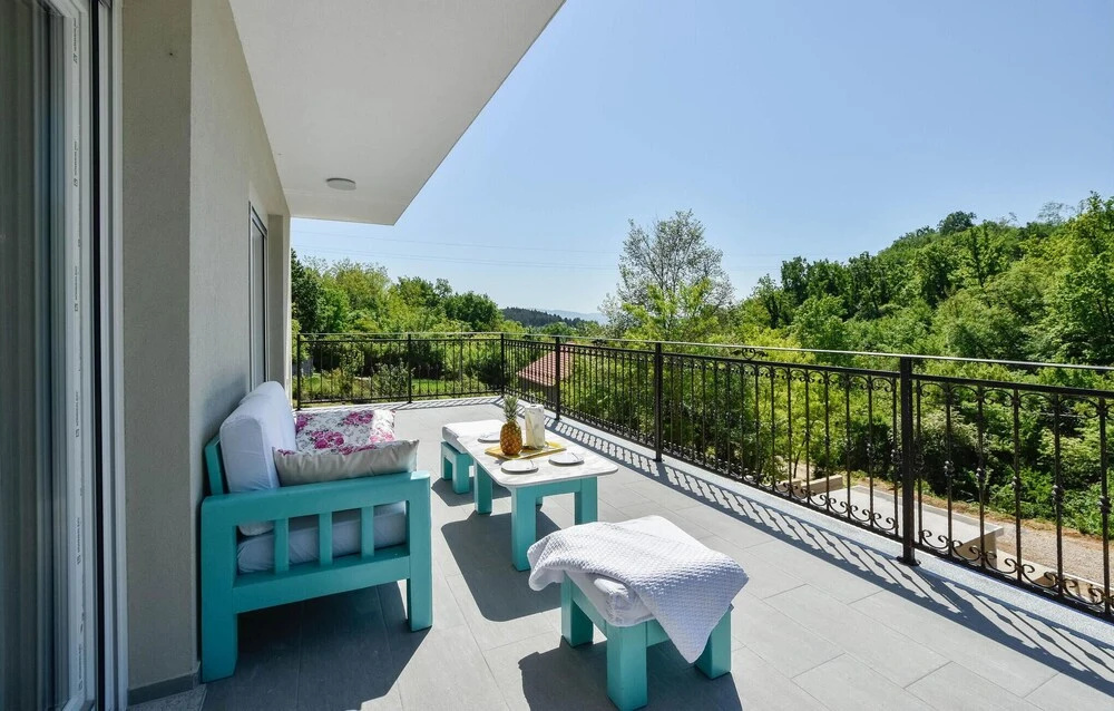 Beautiful Home in Sinj With 5 Bedrooms, Wifi and Outdoor Swimming Pool