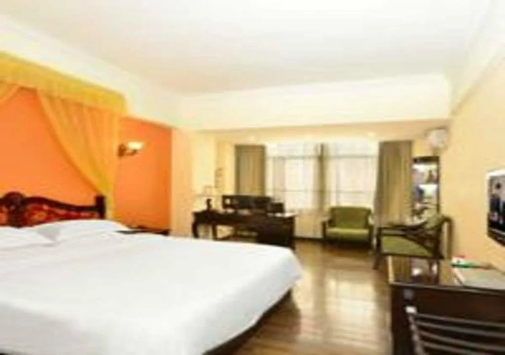 Longquan Hotel