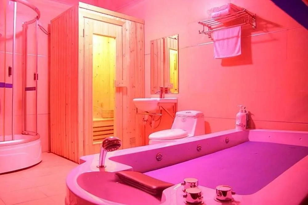 Nanning Carnival Hotel
