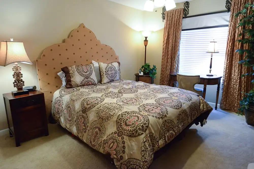 Traditional Touch 1BR by Casago