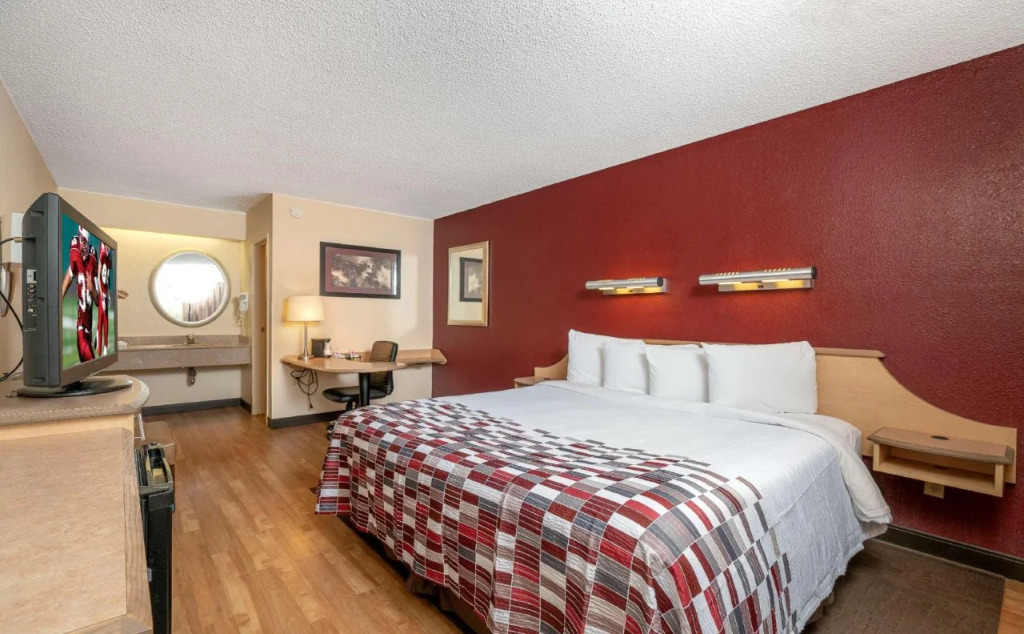 Red Roof Inn Tampa Fairgrounds - Casino