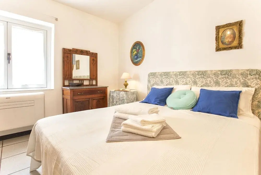 Alghero, Lighthouse Penthouse with sea view and beach front