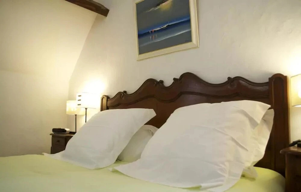 Villa With 5 Bedrooms in Les Eyzies-de-tayac-sireuil, With Private Poo