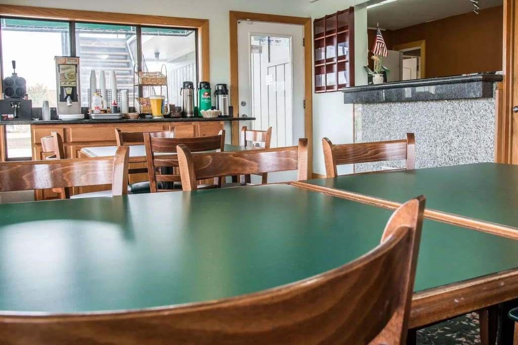 Rodeway Inn Grand Haven