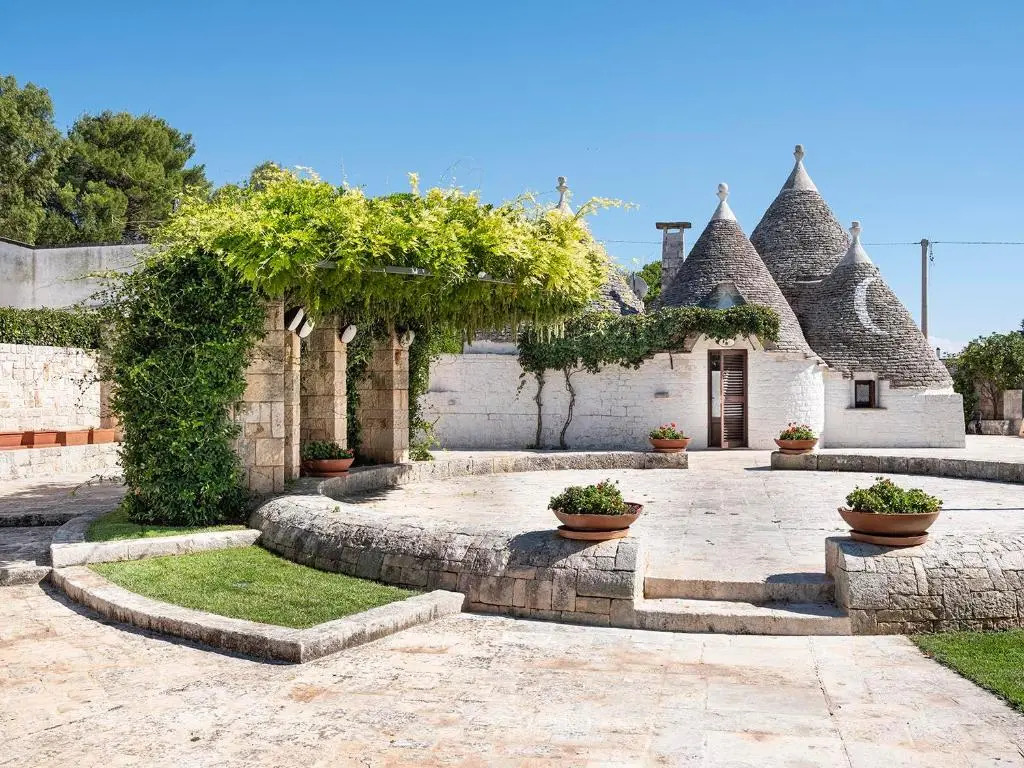 Trulli Uliveto Acquafonda