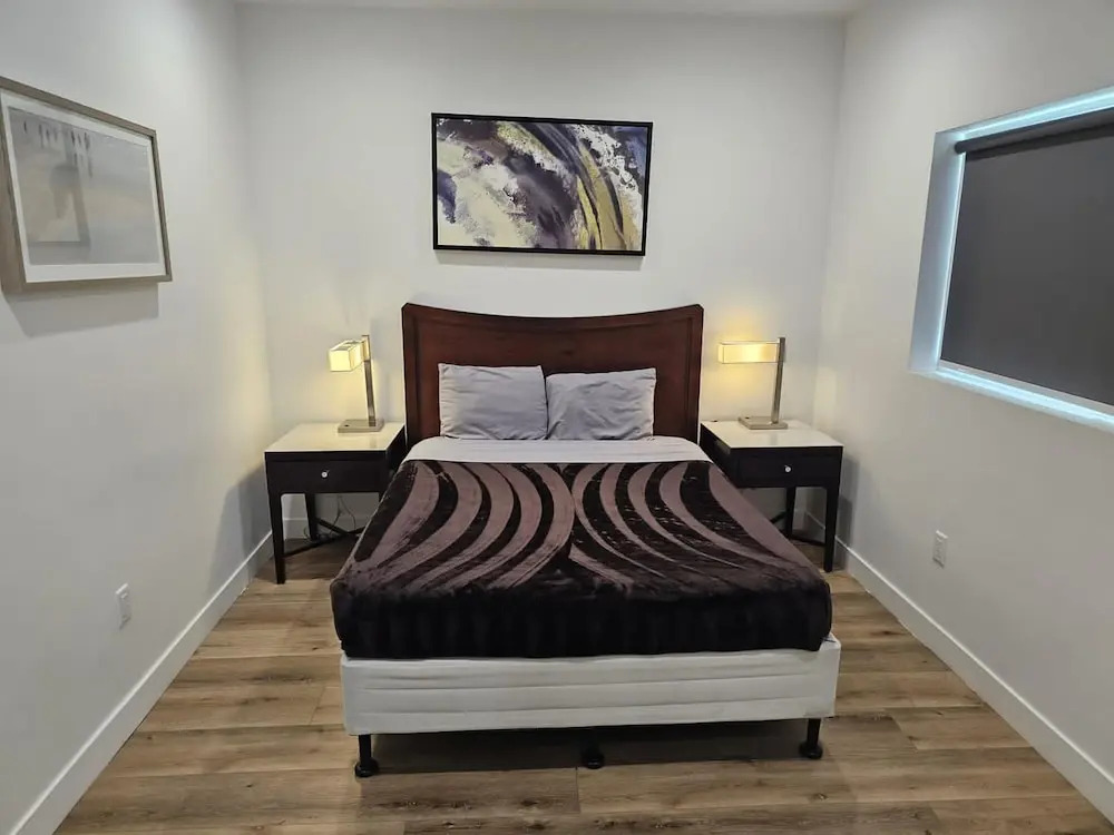 Hollywood Boutique Residences with Free Parking