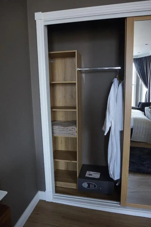 Halvard Hotel