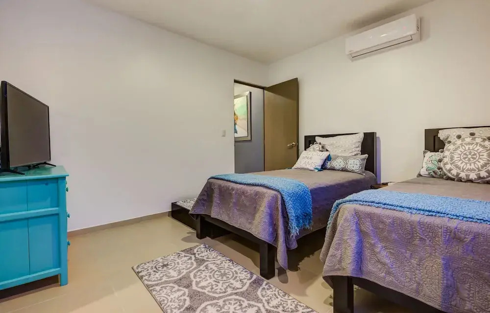 Villa Doce Magnificent 3 BDRM sleeps 6