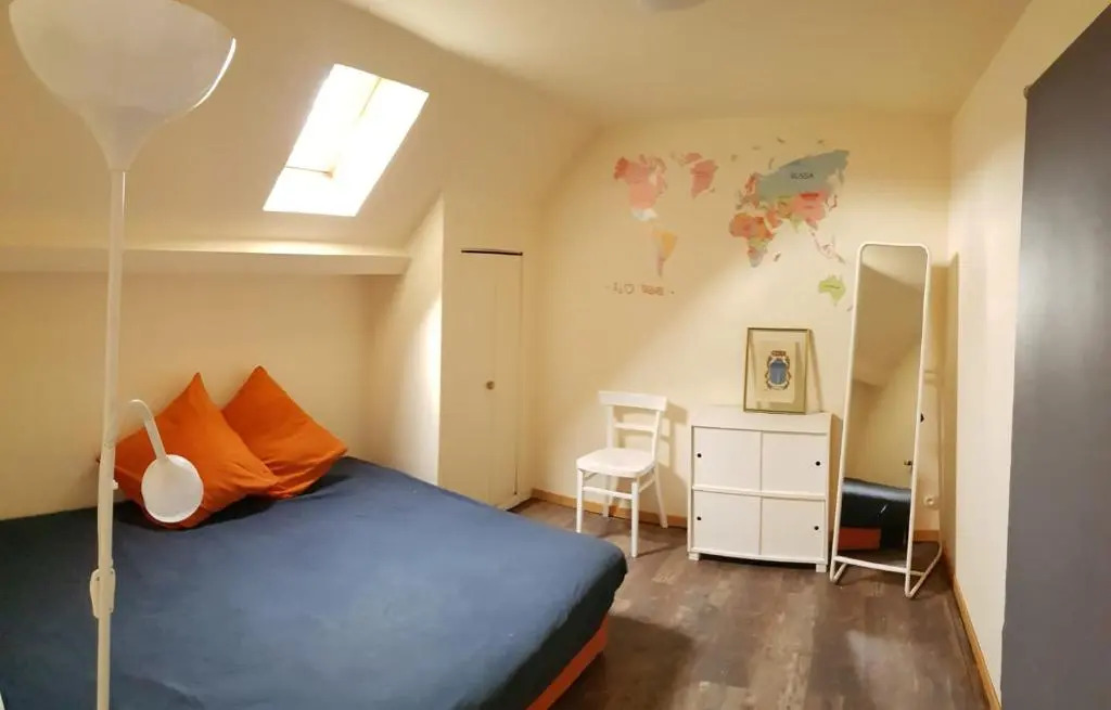 COSY ROOM + BREAKFAST 20 mn from EPERNAY