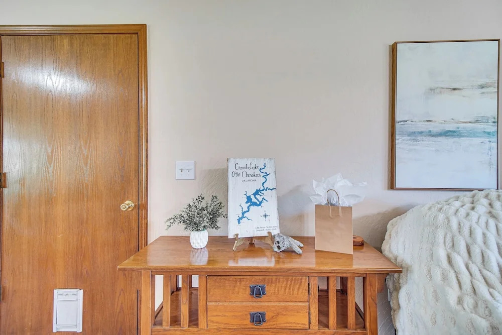 Near Boat Launch: 'hillcrest Hideaway' Grove Home
