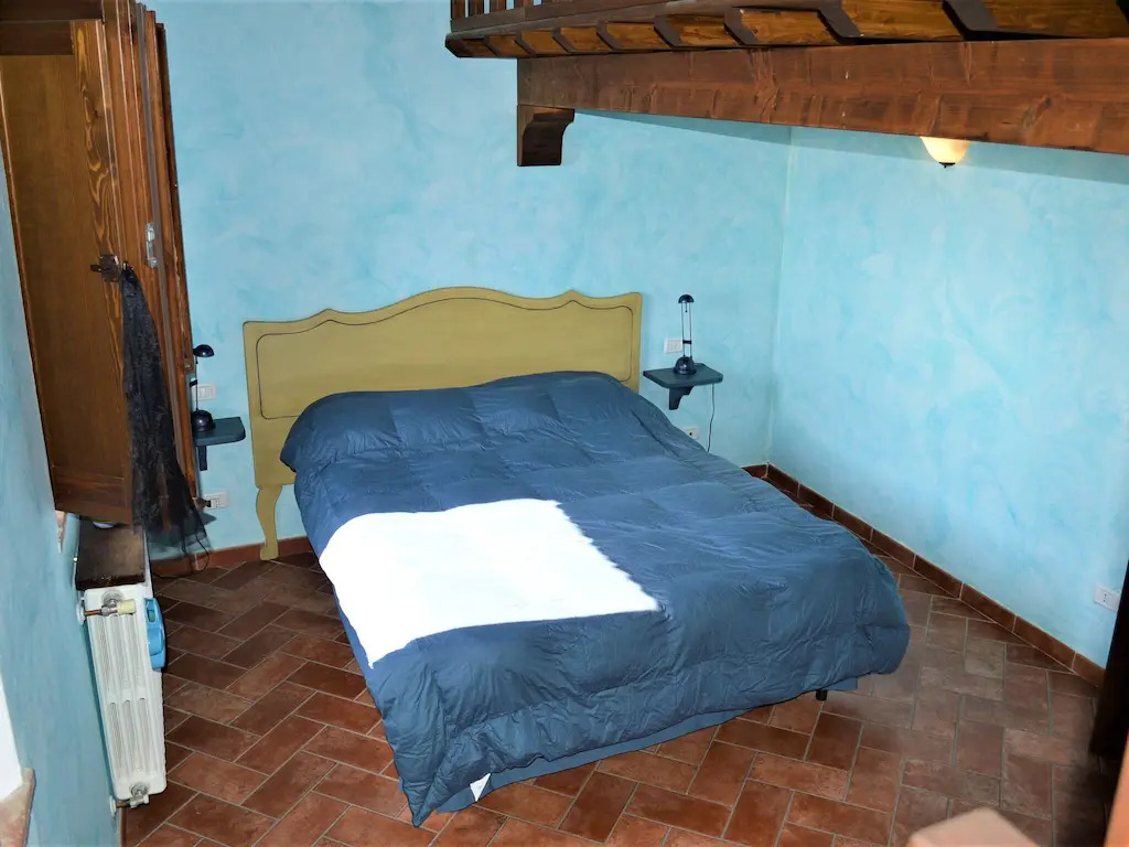 Apartment in Medieval Village, Splendid Panoramic View, Shared Swimming Pool
