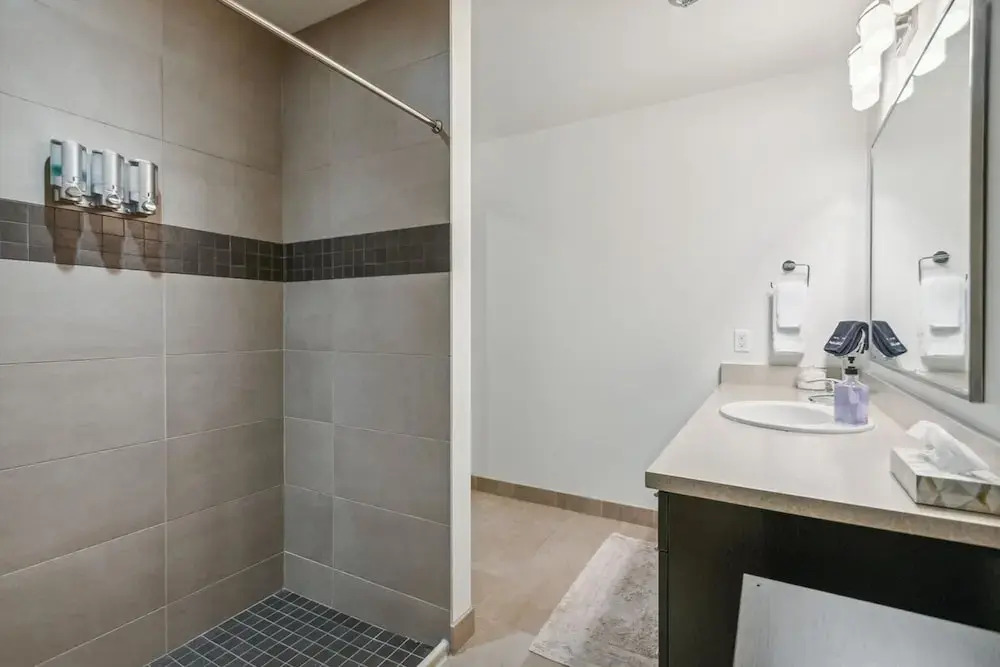 Chinook Suite - 203 in Portland