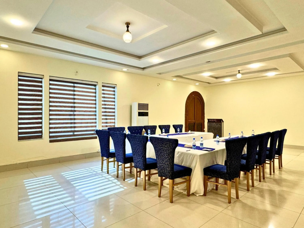 Hotel One DG Khan