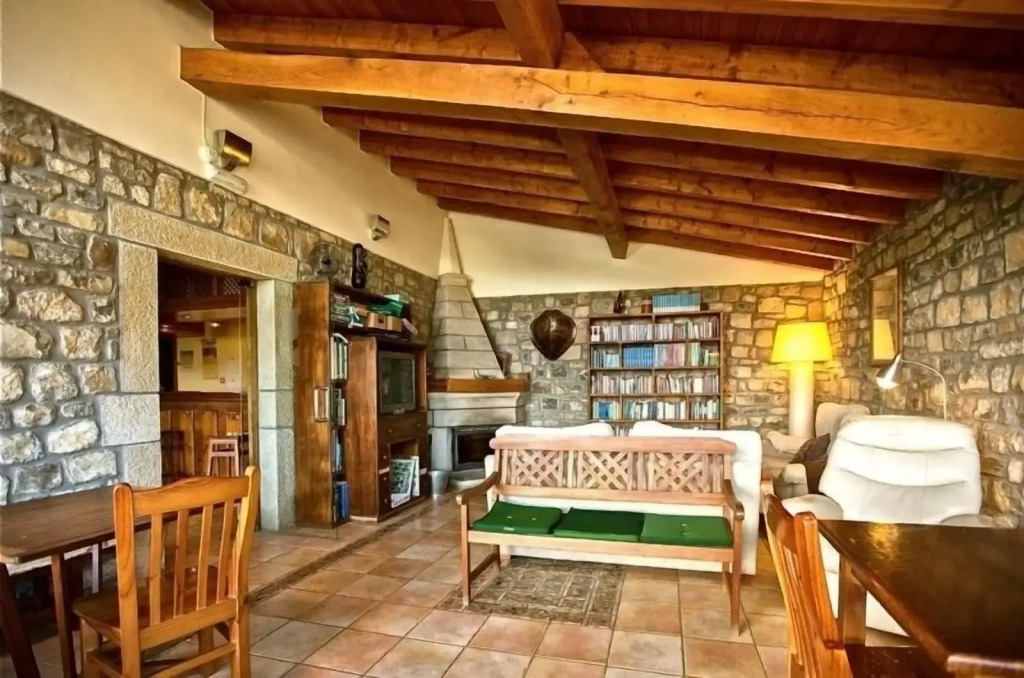 Hotel Rural El Rexacu