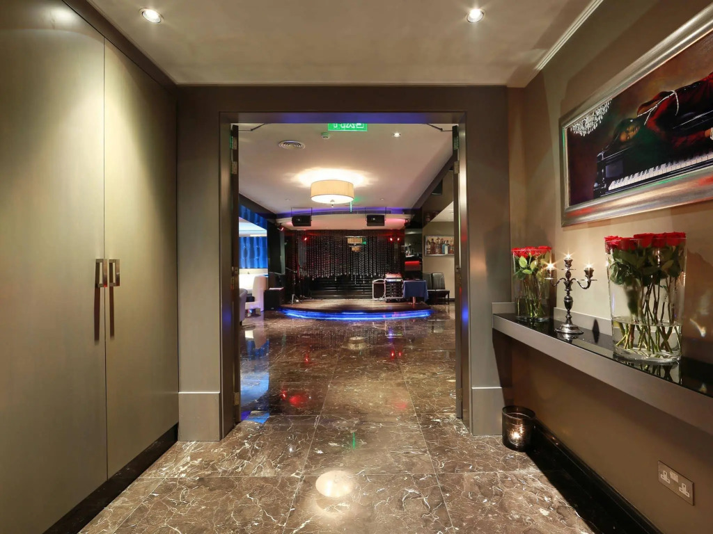 Al Khaleej Palace Deira Hotel