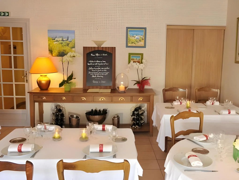 Logis Hôtel Restaurant Le Continental