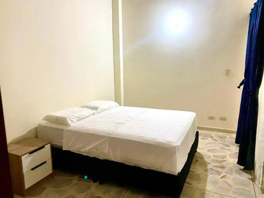 Casa con parking y terraza en sector exclusivo