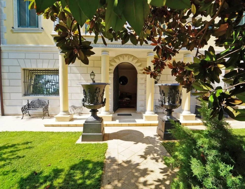 Villa Byron