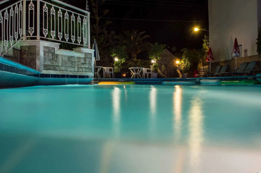 Acapulco Marinos Apartments- Adults Only