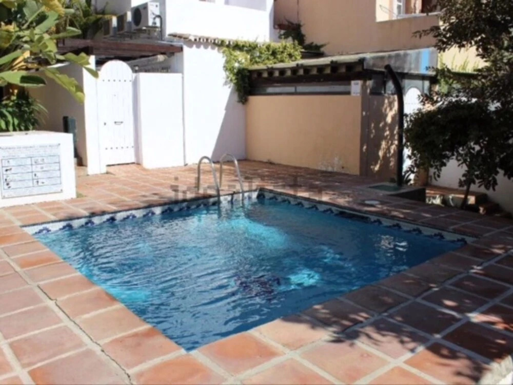 House With 4 Bedrooms in Marbella, With Pool Access, Enclosed Garden a