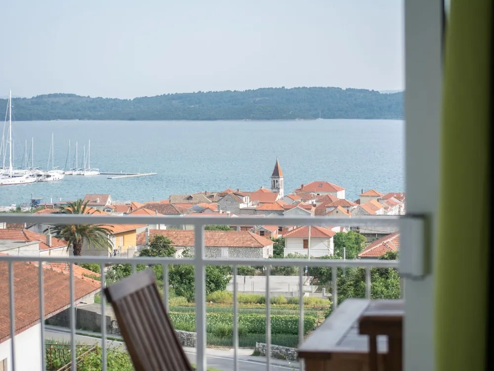 Apartment in Seget Donji With Terrace