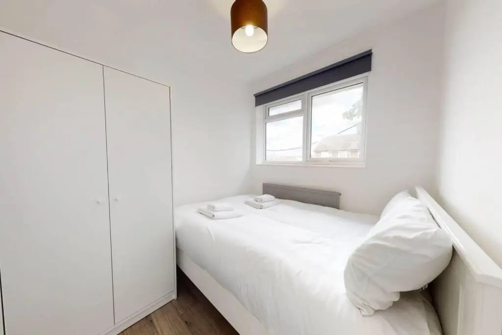 Amazing 3 Bedroom Flat - 4mins to tube station