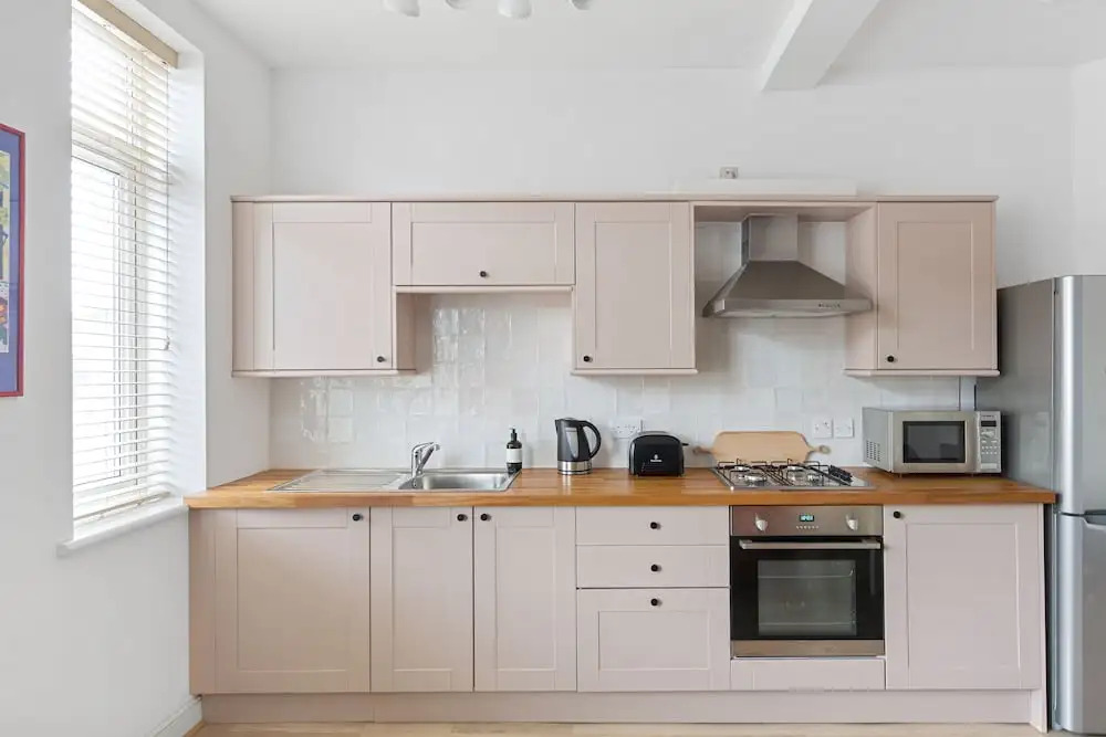 84A Albany Road