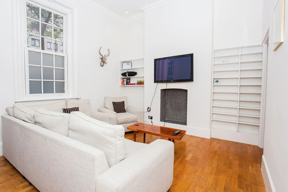 3 Bedroom Marylebone Ground Floor Flat