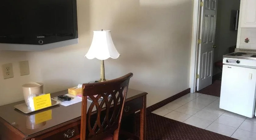 Whitman Motor Lodge