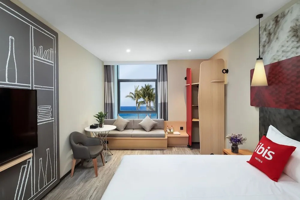 Ibis Nanjing Jiangbei Hongyang New Area Red Sun Plaza Hot