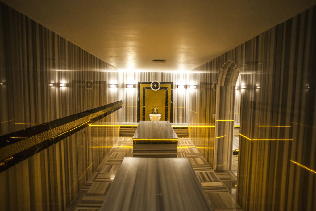 Liv Suit Hotel