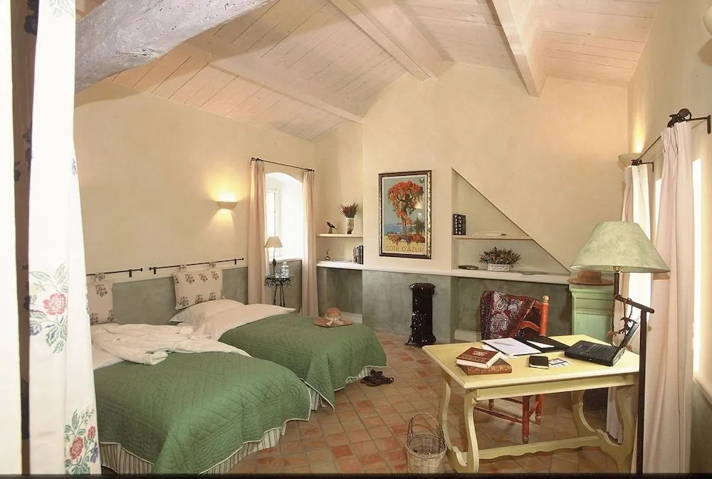 Une Campagne En Provence