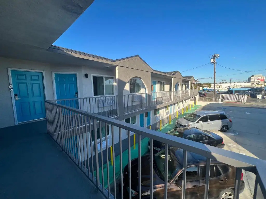 Arlo Motel near LAX, SoFi Stadium