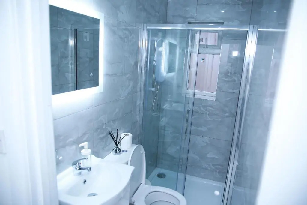 Apartment - Sleeps 5 & Free Parking