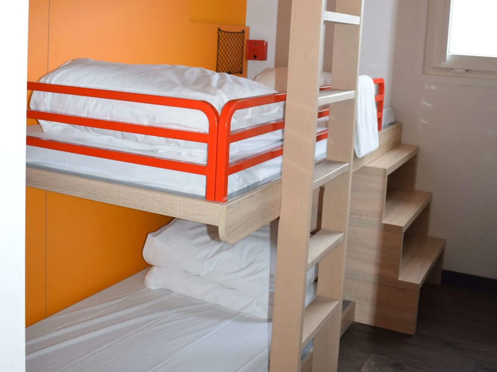 HotelF1 Bourges Le Subdray