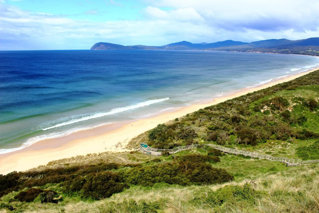 Absolute Oceanfront Bruny Island Secrets Retreat