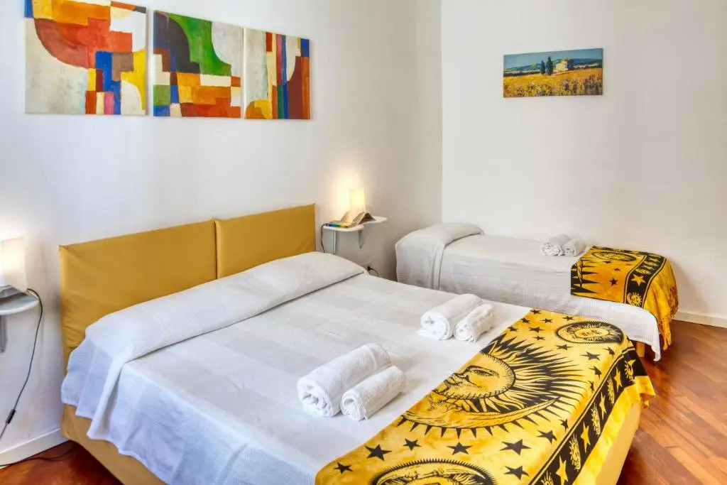 RAFFAELLA House