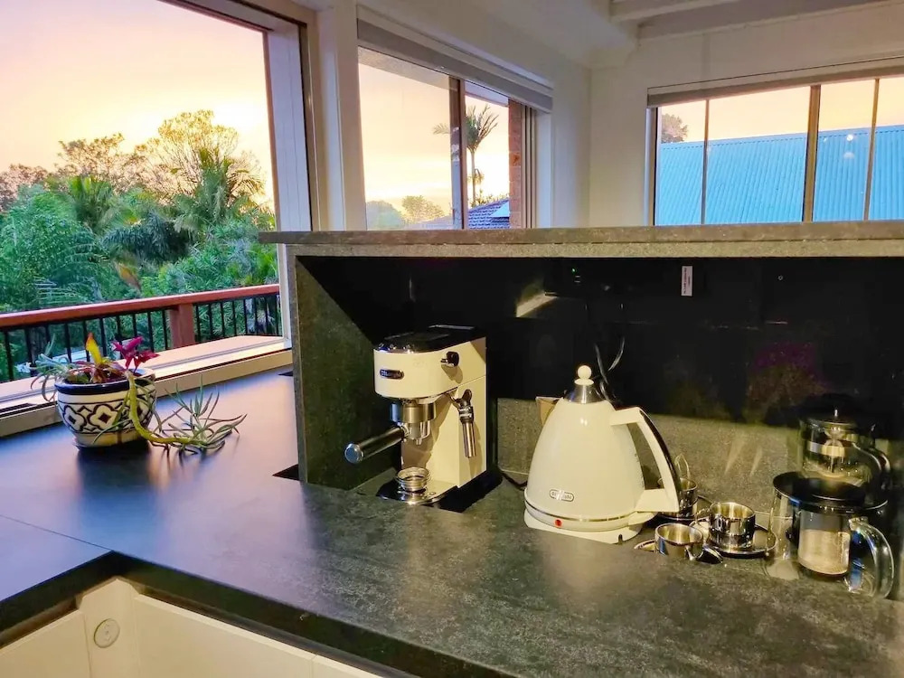 Treeview - A Beautiful 3-bed House in Kiama