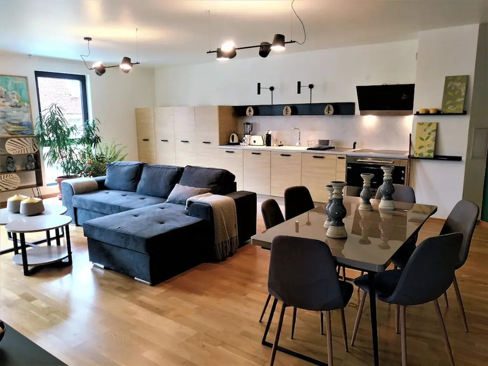 Baratero Club Apartments Private Parking EV points