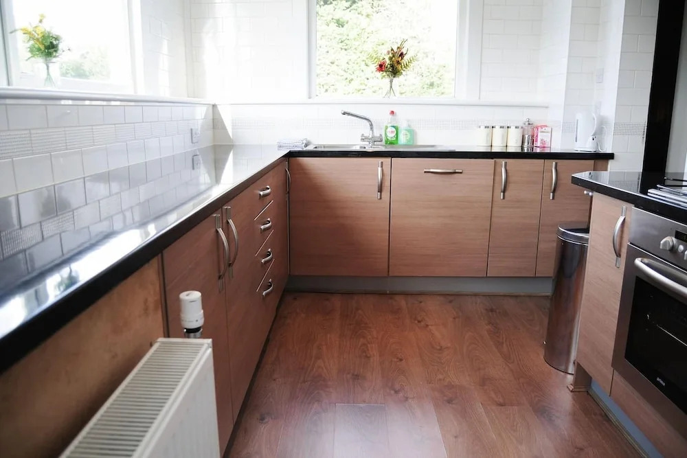Glasgow Road Apartment