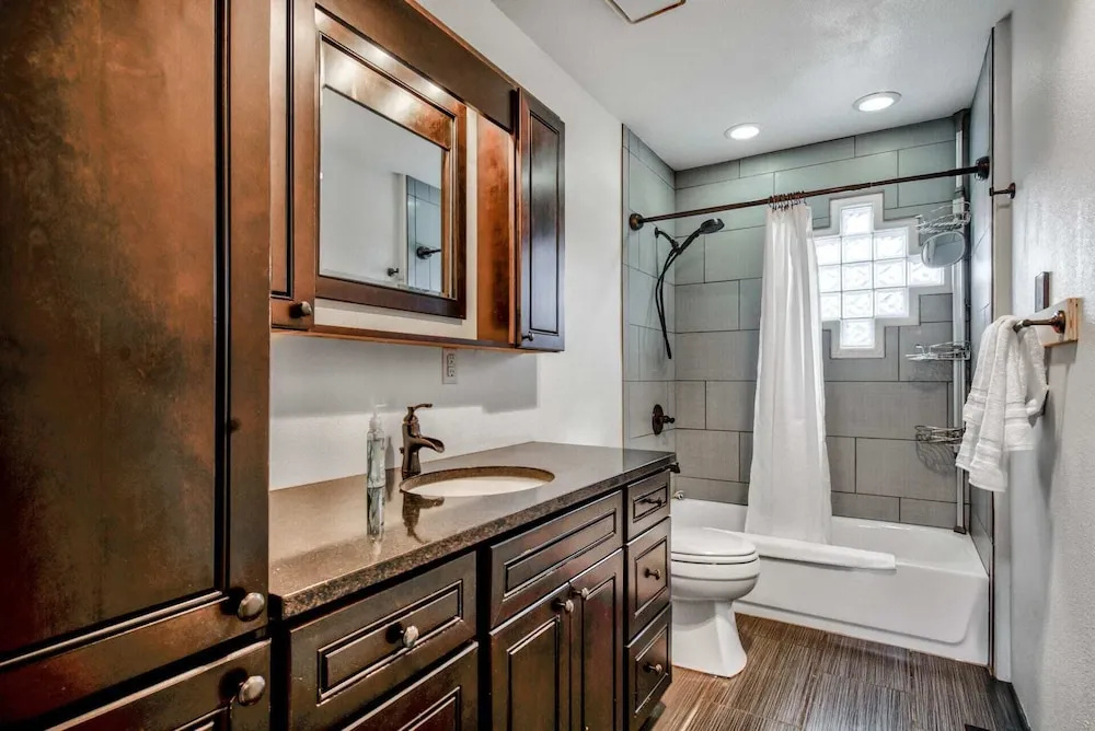 4brfireplace & Mountain Viewsdog-friendly & Hiking Nearby!
